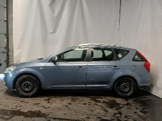 Kia Cee d Cee'd Sporty Wagon (EDF) Combi 1.4 16V (G4FA) [80kW]  (09-2007/12-2012=
) picture 4