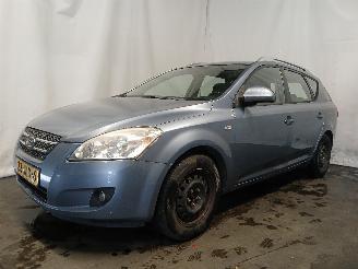 Kia Cee d Cee'd Sporty Wagon (EDF) Combi 1.4 16V (G4FA) [80kW]  (09-2007/12-2012=
) picture 3