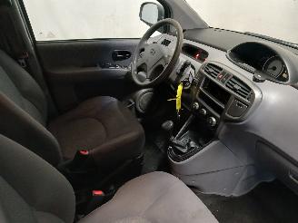 Hyundai Matrix Matrix Hatchback 1.6 16V (G4ED) [76kW]  (06-2001/04-2010) picture 9