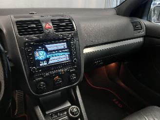 Volkswagen Golf Golf V (1K1) Hatchback 2.0 GTI 16V (AXX) [147kW]  (10-2004/02-2009) picture 17