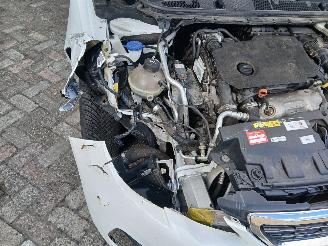 Peugeot 308 308 SW (L4/L9/LC/LJ/LR) Combi 5-drs 1.5 BlueHDi 130 (DV5RC(YHZ)) [96kW=
]  (06-2017/12-2021) picture 28