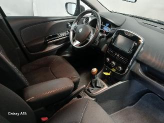Renault Clio Clio IV Estate/Grandtour (7R) Combi 5-drs 0.9 Energy TCE 90 12V (H4B-4=
00(H4B-A4)) [66kW]  (01-2013/08-2021) picture 9