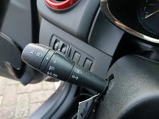 Renault Clio Clio IV (5R) Hatchback 5-drs 0.9 Energy TCE 90 12V (H4B-400(H4B-A4)) [=
66kW]  (11-2012/08-2021) picture 13