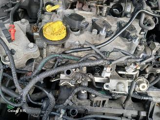 Renault Clio Clio IV (5R) Hatchback 5-drs 0.9 Energy TCE 90 12V (H4B-400(H4B-A4)) [=
66kW]  (11-2012/08-2021) picture 32