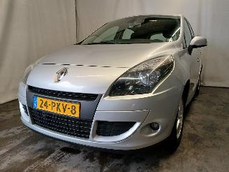uszkodzony samochody osobowe Renault Scenic Scénic III (JZ) MPV 1.4 16V TCe 130 (H4J-700(H4J-A7)) [96kW]  (02-20=
09/09-2016) 2011/3