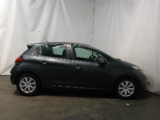 Peugeot 208 208 I (CA/CC/CK/CL) Hatchback 1.2 Vti 12V PureTech 82 (EB2F(HMZ)) [60k=
W]  (03-2012/12-2019) picture 7