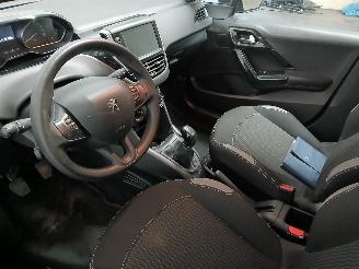 Peugeot 208 208 I (CA/CC/CK/CL) Hatchback 1.2 Vti 12V PureTech 82 (EB2F(HMZ)) [60k=
W]  (03-2012/12-2019) picture 12