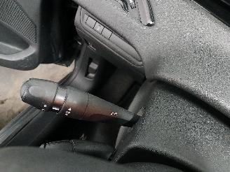 Peugeot 208 208 I (CA/CC/CK/CL) Hatchback 1.2 Vti 12V PureTech 82 (EB2F(HMZ)) [60k=
W]  (03-2012/12-2019) picture 14