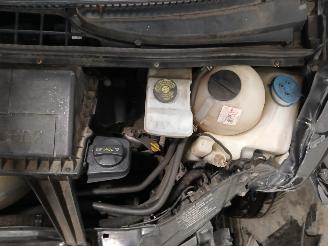 Mercedes Vito Vito (639.6) Van 2.2 116 CDI 16V Euro 5 (OM651.940) [120kW]  (09-2010/=
=2E..) picture 25