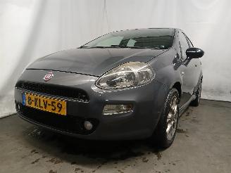 krockskadad bil auto Fiat Punto Punto III (199) Hatchback 0.9 TwinAir (312.A.2000) [63kW]  (03-2012/..=
=2E) 2013/5