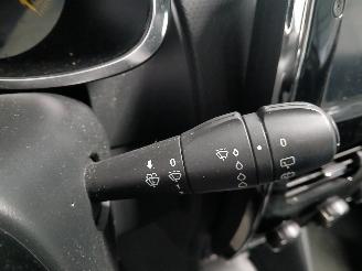 Renault Clio Clio IV (5R) Hatchback 5-drs 1.5 Energy dCi 90 FAP (K9K-608(K9K-B6)) [=
66kW]  (11-2012/08-2021) picture 15