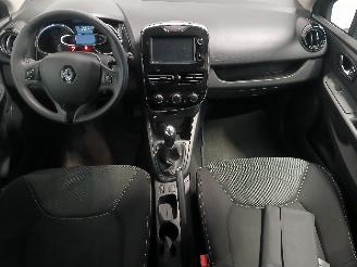 Renault Clio Clio IV (5R) Hatchback 5-drs 1.5 Energy dCi 90 FAP (K9K-608(K9K-B6)) [=
66kW]  (11-2012/08-2021) picture 11