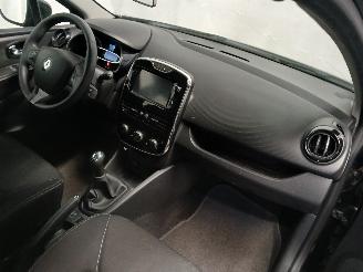Renault Clio Clio IV (5R) Hatchback 5-drs 1.5 Energy dCi 90 FAP (K9K-608(K9K-B6)) [=
66kW]  (11-2012/08-2021) picture 8