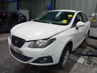 Autoverwertung Seat Ibiza Ibiza ST (6J8) Combi 1.2 TDI Ecomotive (CFWA) [55kW]  (04-2010/05-2015=
) 2011/2