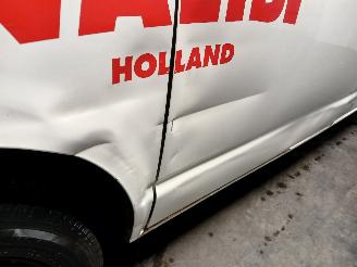 Volkswagen Transporter Transporter T5 Van 1.9 TDi (BRR) [62kW]  (01-2006/11-2009) picture 24