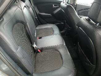 Hyundai Ix35 iX35 (LM) SUV 1.6 GDI 16V (G4FD(Euro 4)) [99kW]  (11-2010/09-2015) picture 9