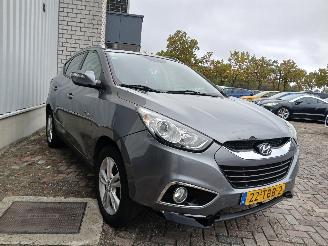 Hyundai Ix35 iX35 (LM) SUV 1.6 GDI 16V (G4FD(Euro 4)) [99kW]  (11-2010/09-2015) picture 6