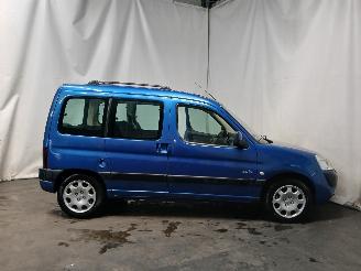 Peugeot Partner Partner Combispace MPV 1.6 16V (TU5JP4(NFU)) [80kW]  (07-2001/03-2008)= picture 7
