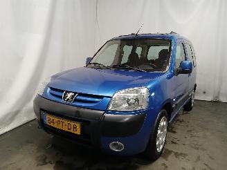 Schadeauto Peugeot Partner Partner Combispace MPV 1.6 16V (TU5JP4(NFU)) [80kW]  (07-2001/03-2008)= 2004/11