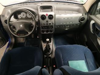 Peugeot Partner Partner Combispace MPV 1.6 16V (TU5JP4(NFU)) [80kW]  (07-2001/03-2008)= picture 11