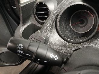 Honda Jazz Jazz (GE6/GE8/GG/GP) Hatchback 1.2 VTEC 16V (L12B2) [66kW]  (07-2008/0=
6-2015) picture 14