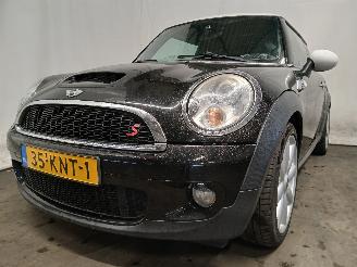 Avarii autoturisme Mini Mini Mini (R56) Hatchback 1.6 16V Cooper S (N14-B16A) [128kW]  (10-2006/02-=
2010) 2010/1