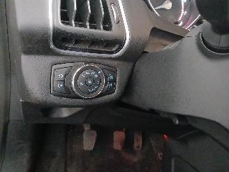 Ford B-Max B-Max (JK8) MPV 1.0 EcoBoost 12V 100 (SFJA(Euro 5)) [74kW]  (10-2012/.=
=2E.) picture 19