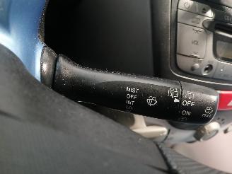 Peugeot 107 107 Hatchback 1.0 12V (384F(1KR)) [50kW]  (06-2005/05-2014) picture 14