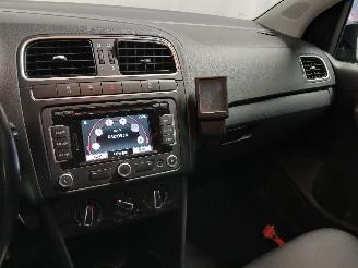 Volkswagen Polo Polo V (6R) Hatchback 1.2 TDI 12V BlueMotion (CFWA(Euro 5)) [55kW]  (1=
0-2009/05-2014) picture 11