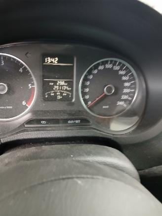 Volkswagen Polo Polo V (6R) Hatchback 1.2 TDI 12V BlueMotion (CFWA(Euro 5)) [55kW]  (1=
0-2009/05-2014) picture 2