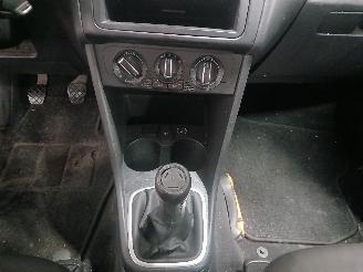 Volkswagen Polo Polo V (6R) Hatchback 1.2 TDI 12V BlueMotion (CFWA(Euro 5)) [55kW]  (1=
0-2009/05-2014) picture 19