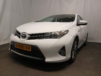 uszkodzony samochody osobowe Toyota Auris Auris (E18) Hatchback 5-drs 1.8 16V Hybrid (2ZRFXE) [100kW]  (10-2012/=
03-2019) 2013/6