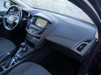 Ford Focus Focus 3 Hatchback 1.0 Ti-VCT EcoBoost 12V 125 (M1DA(Euro 5)) [92kW]  (=
02-2012/05-2018) picture 7