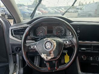 Volkswagen Polo Polo VI (AW1) Hatchback 5-drs 1.0 TSI 12V (CHZL) [70kW]  (06-2017/...)= picture 16