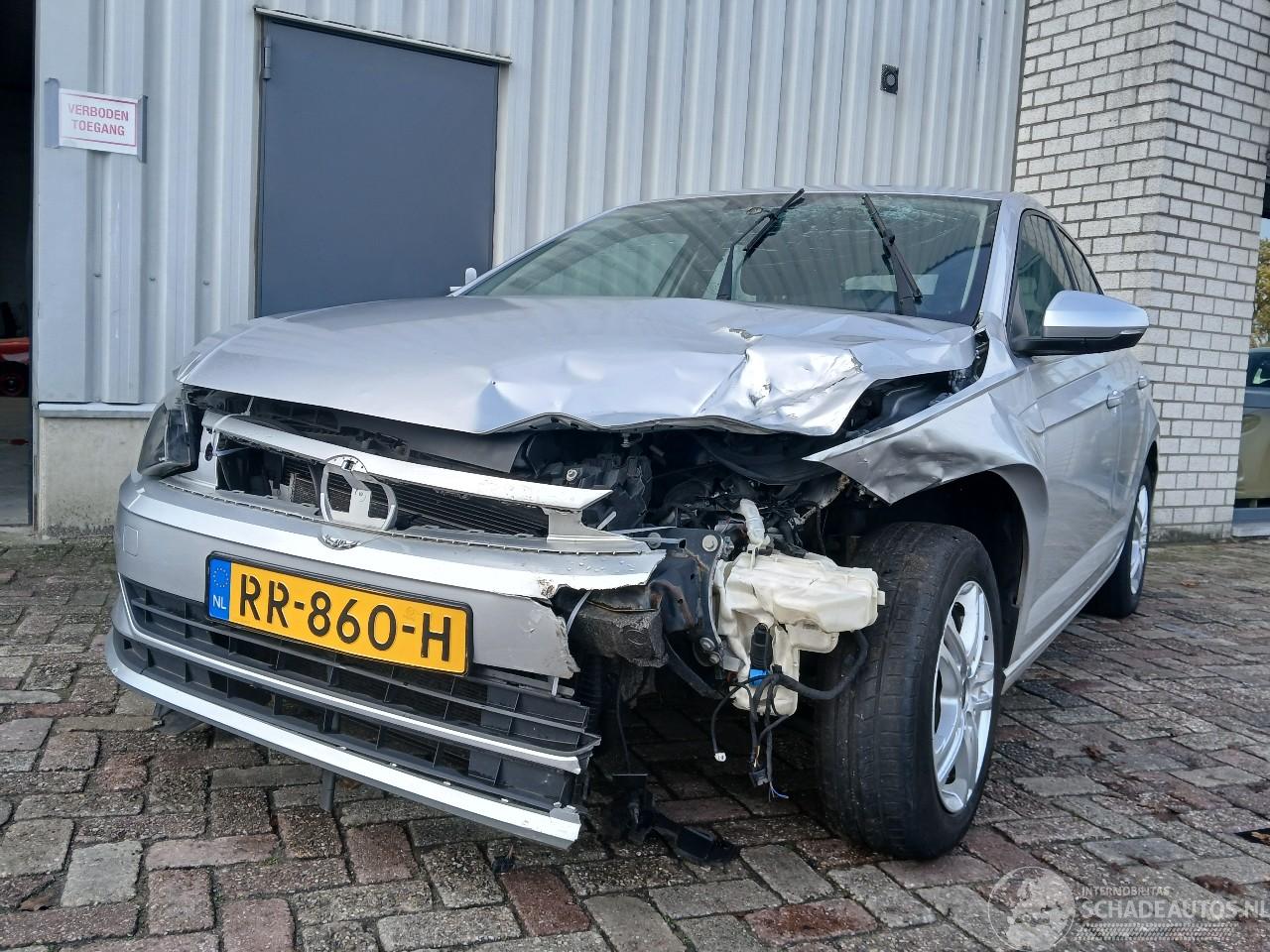 Volkswagen Polo Polo VI (AW1) Hatchback 5-drs 1.0 TSI 12V (CHZL) [70kW]  (06-2017/...)=