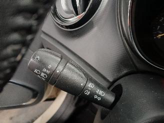 Renault Captur Captur (2R) SUV 0.9 Energy TCE 12V (H4B-400(H4B-A4)) [66kW]  (06-2013/=
=2E..) picture 14