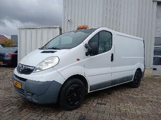 Opel Vivaro Vivaro Van 2.0 CDTI (M9R-786) [66kW]  (08-2006/07-2014) picture 3