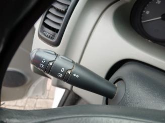 Opel Vivaro Vivaro Van 2.0 CDTI (M9R-786) [66kW]  (08-2006/07-2014) picture 14