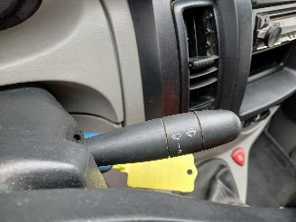 Opel Vivaro Vivaro Van 2.0 CDTI (M9R-786) [66kW]  (08-2006/07-2014) picture 15