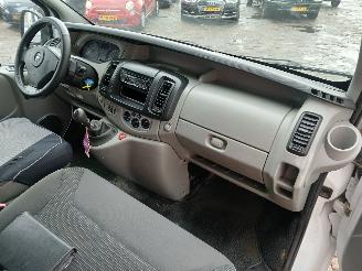 Opel Vivaro Vivaro Van 2.0 CDTI (M9R-786) [66kW]  (08-2006/07-2014) picture 7