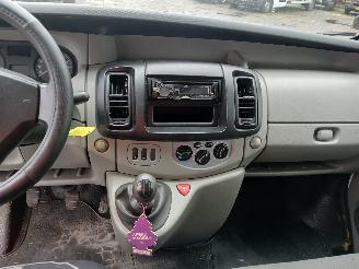 Opel Vivaro Vivaro Van 2.0 CDTI (M9R-786) [66kW]  (08-2006/07-2014) picture 17