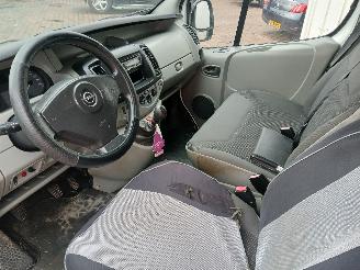 Opel Vivaro Vivaro Van 2.0 CDTI (M9R-786) [66kW]  (08-2006/07-2014) picture 12