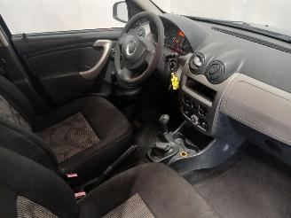 Dacia Sandero Sandero I (BS) Hatchback 1.2 16V (D4F-732(D4F-F7)) [55kW]  (11-2008/12=
-2012) picture 9