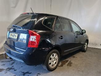 Kia Carens Carens III (FG) MPV 2.0i CVVT 16V (G4KA) [106kW]  (09-2006/06-2013) picture 5