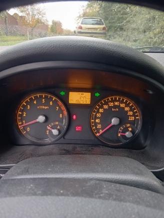 Kia Rio Rio II (DE) Hatchback 1.4 16V (G4EE) [71kW]  (03-2005/12-2011) picture 2