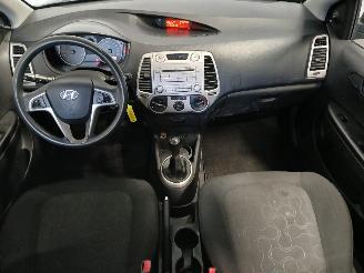 Hyundai I-20 i20 Hatchback 1.2i 16V (G4LA) [57kW]  (09-2008/12-2012) picture 12