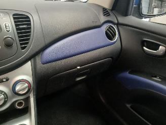 Hyundai I-10 i10 (F5) Hatchback 1.1i 12V (G4HG) [49kW]  (01-2008/12-2013) picture 15