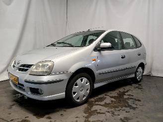 Nissan Almera Almera Tino (V10M) MPV 1.8 16V (QG18DE) [85kW]  (12-2002/02-2006) picture 3