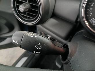 Mini Mini Mini (F56) Hatchback 3-drs 1.5 12V One D (B37C15A) [70kW]  (03-2014/..=
=2E) picture 16