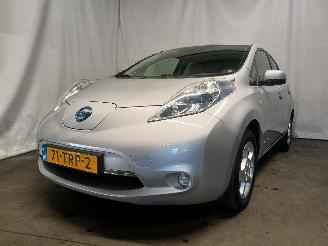 occasion passenger cars Nissan Leaf Leaf (ZE0) Hatchback Leaf (EM61) [80kW]  (11-2010/12-2017) 2012/3